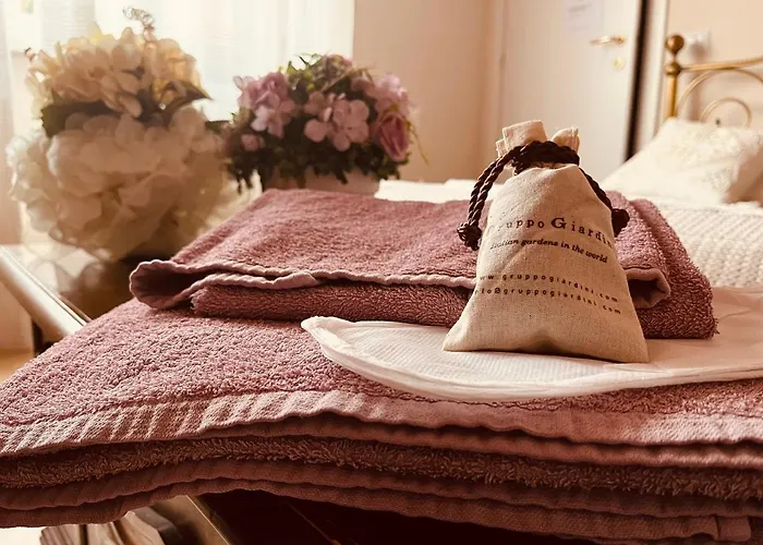 Benedetta Couette-café