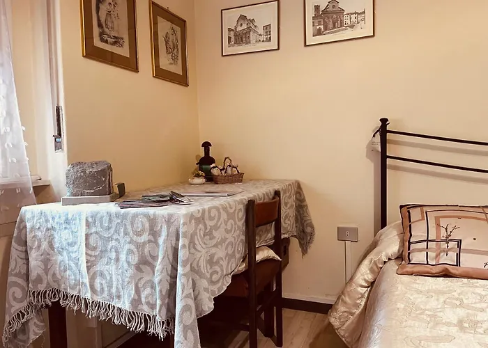 Benedetta Couette-café